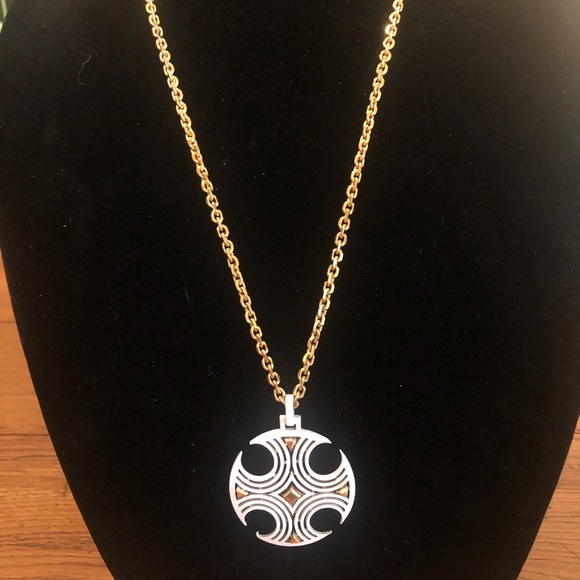 🌸VTG Trifari Circular White and Gold Pendant Necklace - Picture 2 of 9